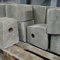 Betonpoer 4x M12 draadhuls incl. bout 25x25x30 cm. ~