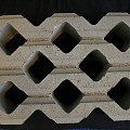 Grasbetontegel 60x40x12 cm. (4,17 stuks/m²) ribbel ~
