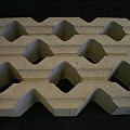 Grasbetontegel 60x40x12 cm. (4,17 stuks/m²) ribbel ~