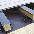 Cobra Bitudeck afdekband 7,5 cm. x 10 m¹ voor houten balk ~