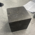 Zuil Spotted Bluestone rondom gezoet + gat 15x15x15 cm.