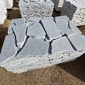 Plavi antico Blauwgrijs flagstones 2-3 cm. ~