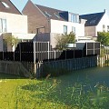 WPC-antraciet FSC tuinscherm "Design" recht 14L 13mm met alu liggers 39x1800x1800mm bc ~