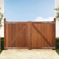 Bangkirai paal geschaafd met diamantkop 110x110x3050mm V-groef bc ~