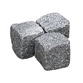 Portugees graniet +/- 8-10x8-10x8-10 cm. grijs ~