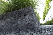 Giga splitblok Basalto 60x12x15 cm. ~
