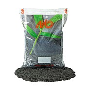 Voegsplit, zwart basalt 1-3 mm. zak á 20 kg. ~
