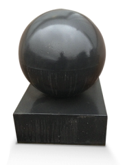 Anti-Inbraak element zwart gecoat 40x40x20 + bol Ø 40 cm. ~