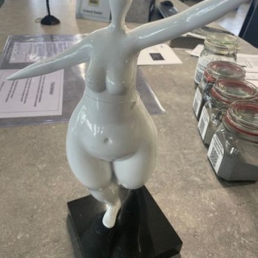 Lev Art - Balance Shiny White 32x29x39 op=op