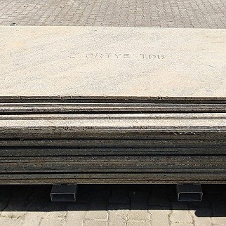 Verhuur rijplaten 3x1 mtr.