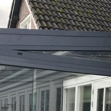 Verasol Aluminium Spiekozijn met glas 3 velden diepte 4000 mm (0-500mm 270-110mm) Wit RAL 9010 / Antraciet / Brons structuurlak~