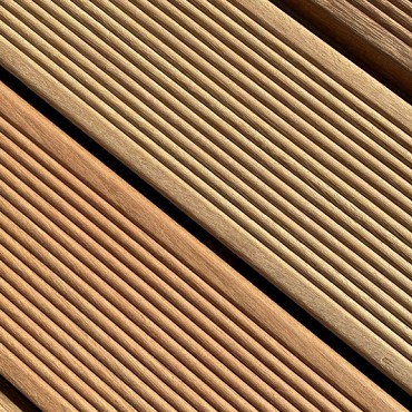 Bankirai 19x90 mm. L=244 cm. terrasplank fijn-glad P120 Premium ~