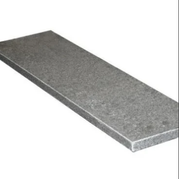 Donker grijs graniet G654 vijverrand gevlamd 100x20x3 cm. ~