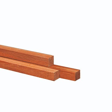 AZ Hardhouten paal fijnbezaagd gepunt 10x10x300 cm. ~