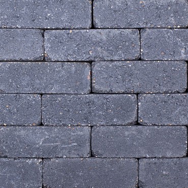 Dikformaat getrommeld antraciet 20x6,5x6,5 cm. ~