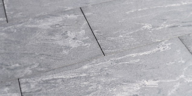 Richmond Harlem Nero 80x40x3 cm. ~