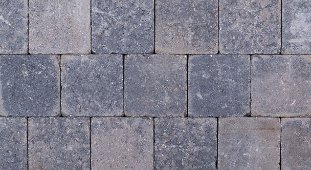 Kobbelstones getrommeld grijs-zwart 14x14x7 cm. ~