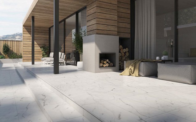 Zwembadrand recht Marble Carrara Blanco 120x31,5x1,4 cm. Antislip ~