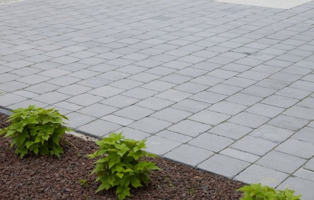 Light Tumbled Rock Blue 20x20x6 cm. ~