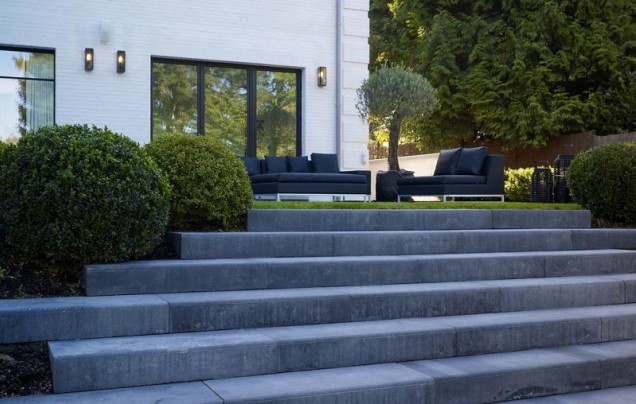 Strained Rock Blue Traptrede 100x40x15 cm. ZF ~