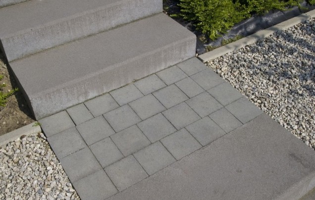 Strained Rock Blue Traptrede 100x40x15 cm. ZF ~