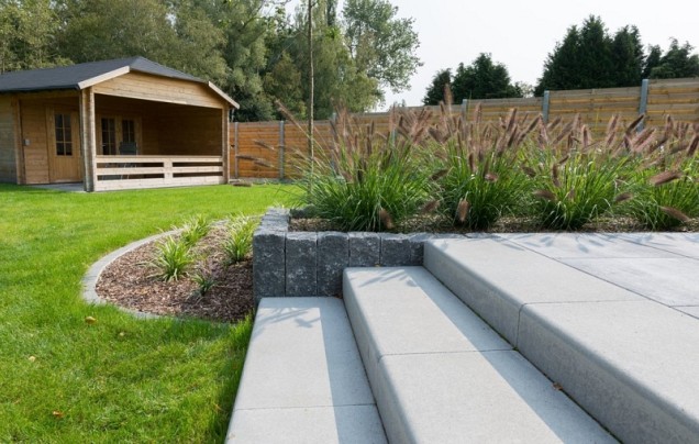 Strained Rock Blue Traptrede  50x40x15 cm. ZF (uitlopend 2026) ~