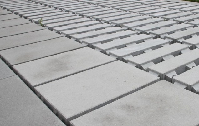 Betontegel Stepstone Big 58x39x12 cm. 2/2 Grijs ~