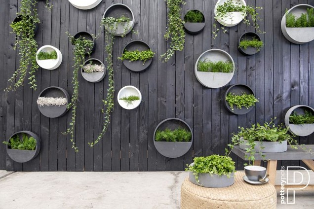 Pottery Pots plantenbak Wally (hanging) M Fiberstone Black ø50x10 cm ~