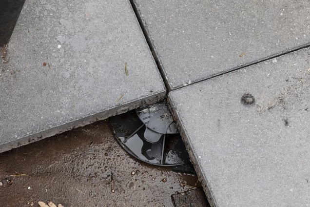 Tegeldrager AK verstelbare 5-9 cm (kantoplossing) zonder bovenplaat  OP=OP~