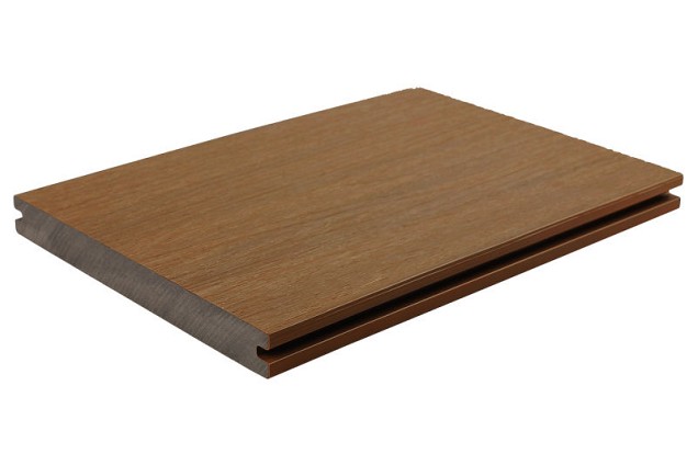 WPC Fiberdeck 22,5x210 mm. Premium massief Teak