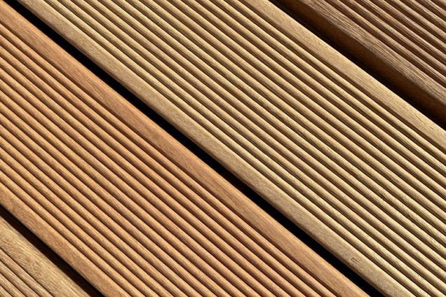 Bankirai 19x90 mm. Terrasplank fijn-glad P120 Premium