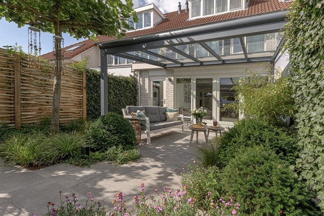 Verasol Greenline veranda voorbereid voor glas, 5000Bx2500D mm, 3 staanders, kleur: Wit RAL9010/Antraciet structuurlak ~