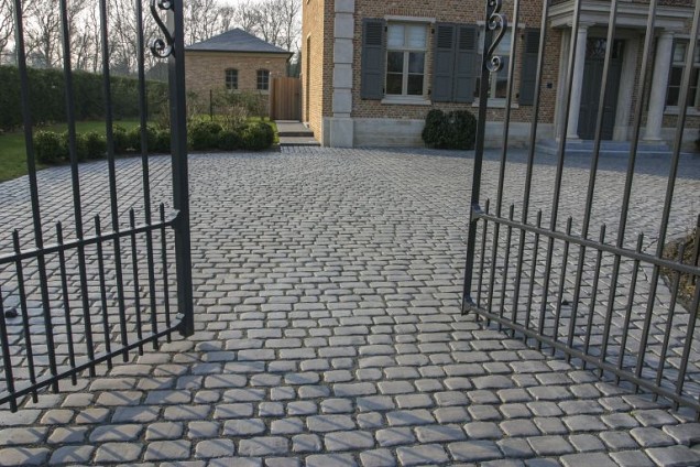 Courtstones Basalt 6 cm ~