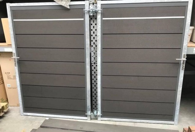 Stalen poortframe oud model Modulair koker 50x40, H=175cm, Breedte=maatwerk: 60-150cm, incl Slotset