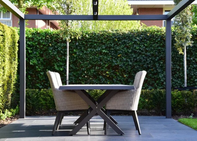 Luxxout aluminium pergola, breedte 251-300 cm. Uitval 351-400 cm. Profiel 100x100x2 mm. Kleur: antraciet ~