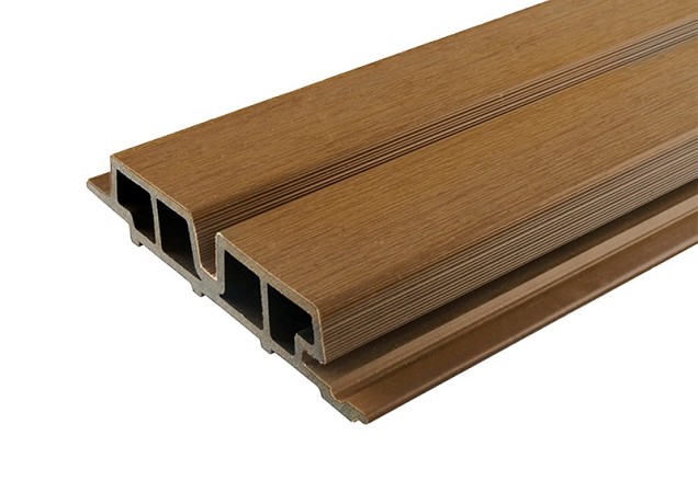WPC WEO60 Gardenwall Teak 3,3x17 cm. E Klasse (wb 14 cm.)