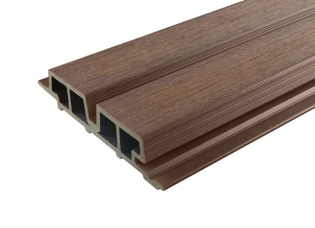 WPC WEO60 Gardenwall Ipé 3,3x17 cm. E Klasse (wb 14 cm.)
