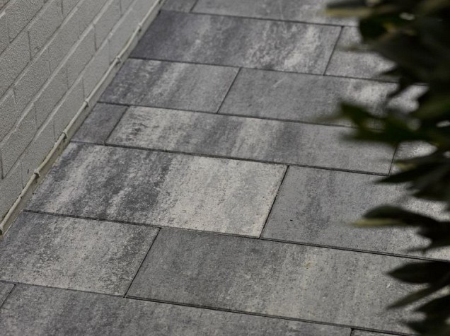 Strained Gletsjer Grey Groot Banenverband MF 60x(20-25-30)x8 cm. ~
