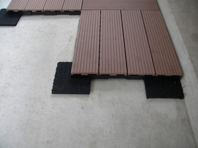 Tegeldrager 10x10x1 cm. ~