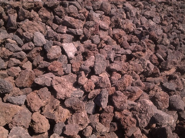 Lava breuksteen 40-80 rood/paars (mooiere soort!) ~