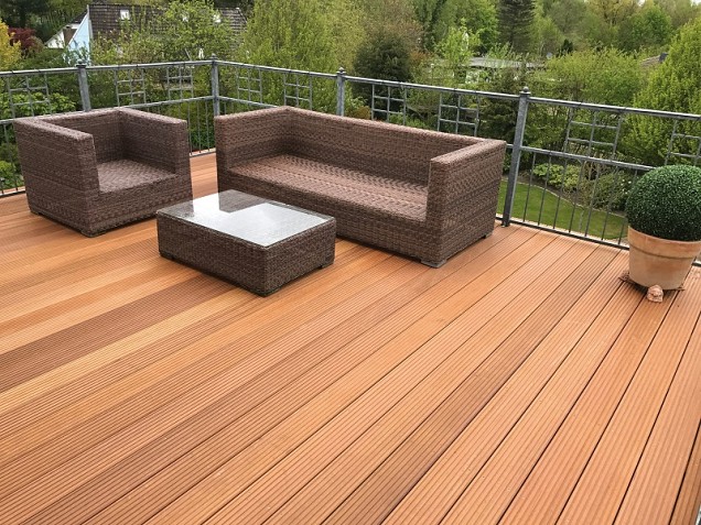 Bankirai 27x145 mm. L=396 cm. terrasplank grof-glad P100 Premium ~