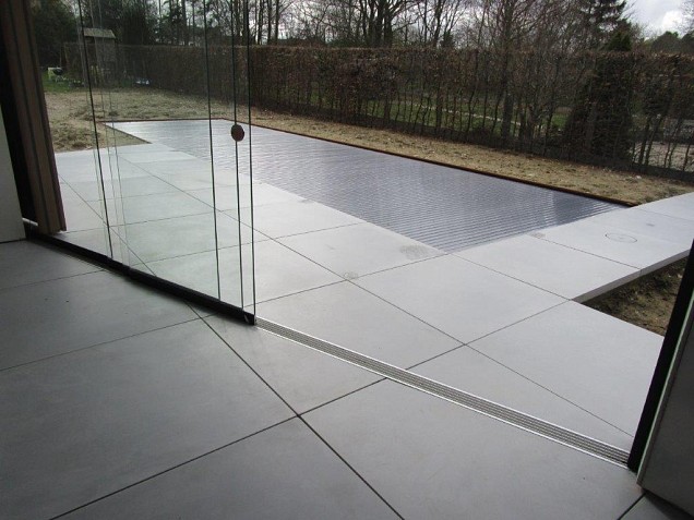 Zwembadrand Air Grey Soft 100x100x5/6 cm. ~