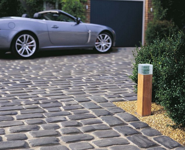 Courtstones Natural Belgian Blue 21,5/18,5/16,5/14,5/13,5x12,9x6 cm. ~