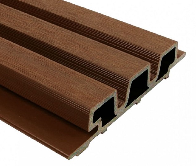 WPC WEO35 Gardenwall Ipé 3,3x17x290 cm. E Klasse (wb 14 cm.) ~