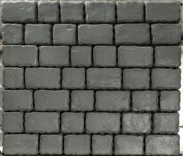 Courtstones Basalt 6 cm ~