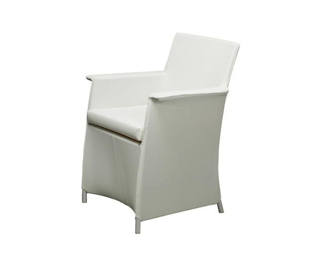Barcelona Armchair White Aktie OP=OP