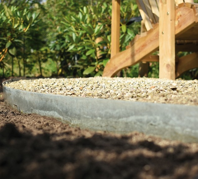 Mevosteel LxH 225x15,2 cm. Dikte 2 mm. verzinkt (incl. pennen) ~