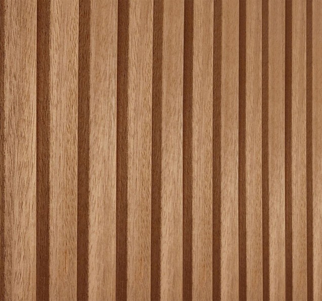 Enkelzijdige wand C met Thermo Triple profiel. ayous. hoogte 224 cm ~