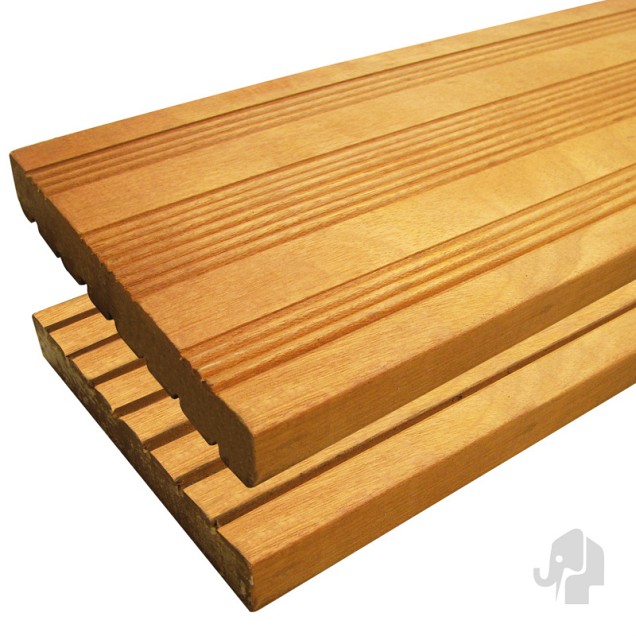 Almendrillo FSC decking 21x145x2450mm groef/semi-ribbel bc > ~