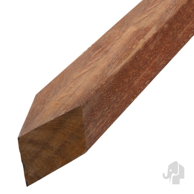 Azobe ruwe paal 4x4 cm